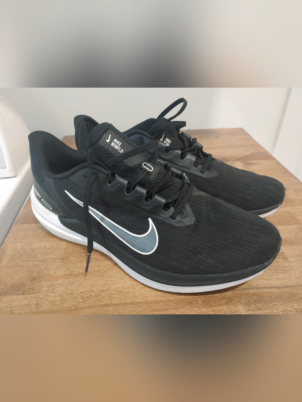 Nike Winflo 9 Men's Size 12.5 Excellent Condition